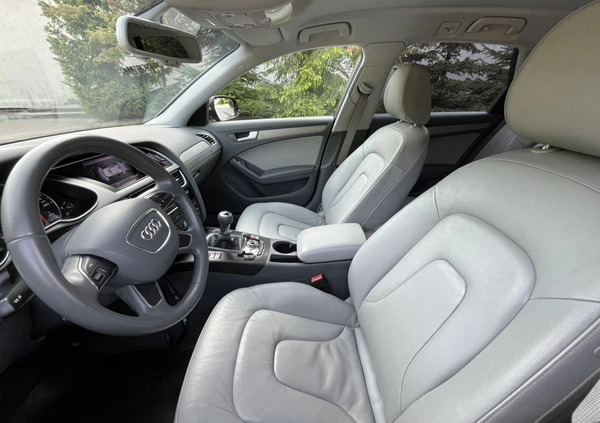 Audi A4 cena 45000 przebieg: 187000, rok produkcji 2012 z Płock małe 379
